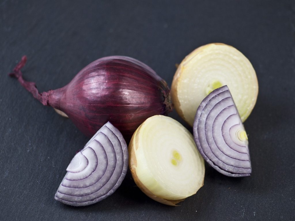 Slices of onions were used in the 14th century to cure the Black Death plague and 1918 Spanish Flu