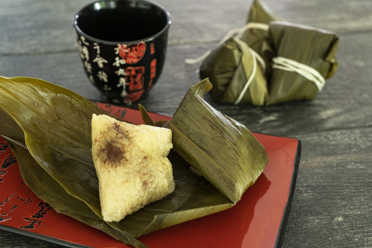 Fresh zongzi with sweet red bean filling